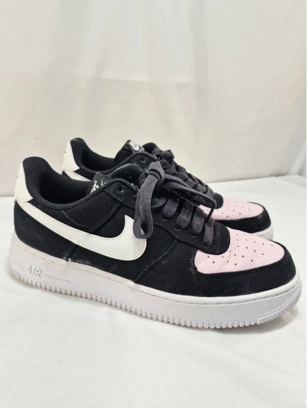 Nike Air Force 1 Womens 10.5 Low Canvas Leather Black Pink